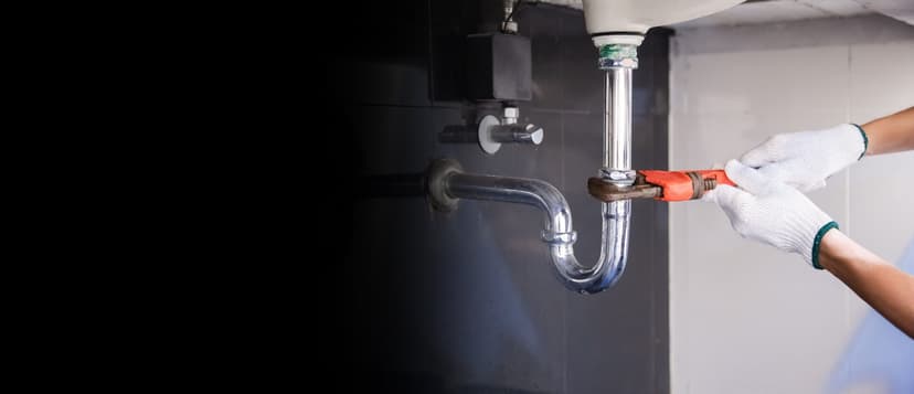 How to Fix a Leaking Bathtub Faucet (and When to Call a Plumber)